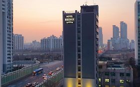 Hotel Bridge